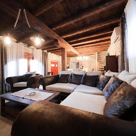 Holiday Home Mare Petrcane Ngoại thất bức ảnh