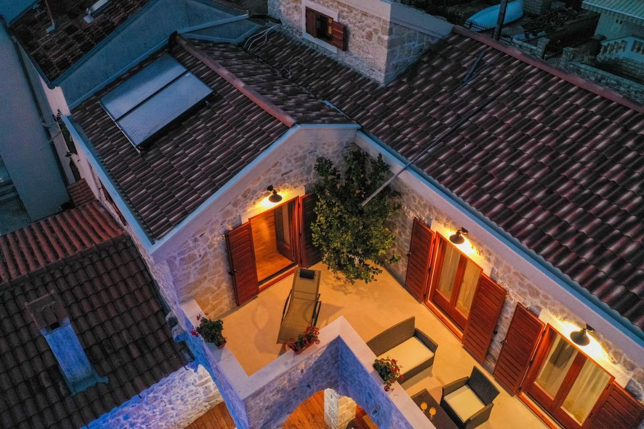 Holiday Home Mare Petrcane Ngoại thất bức ảnh