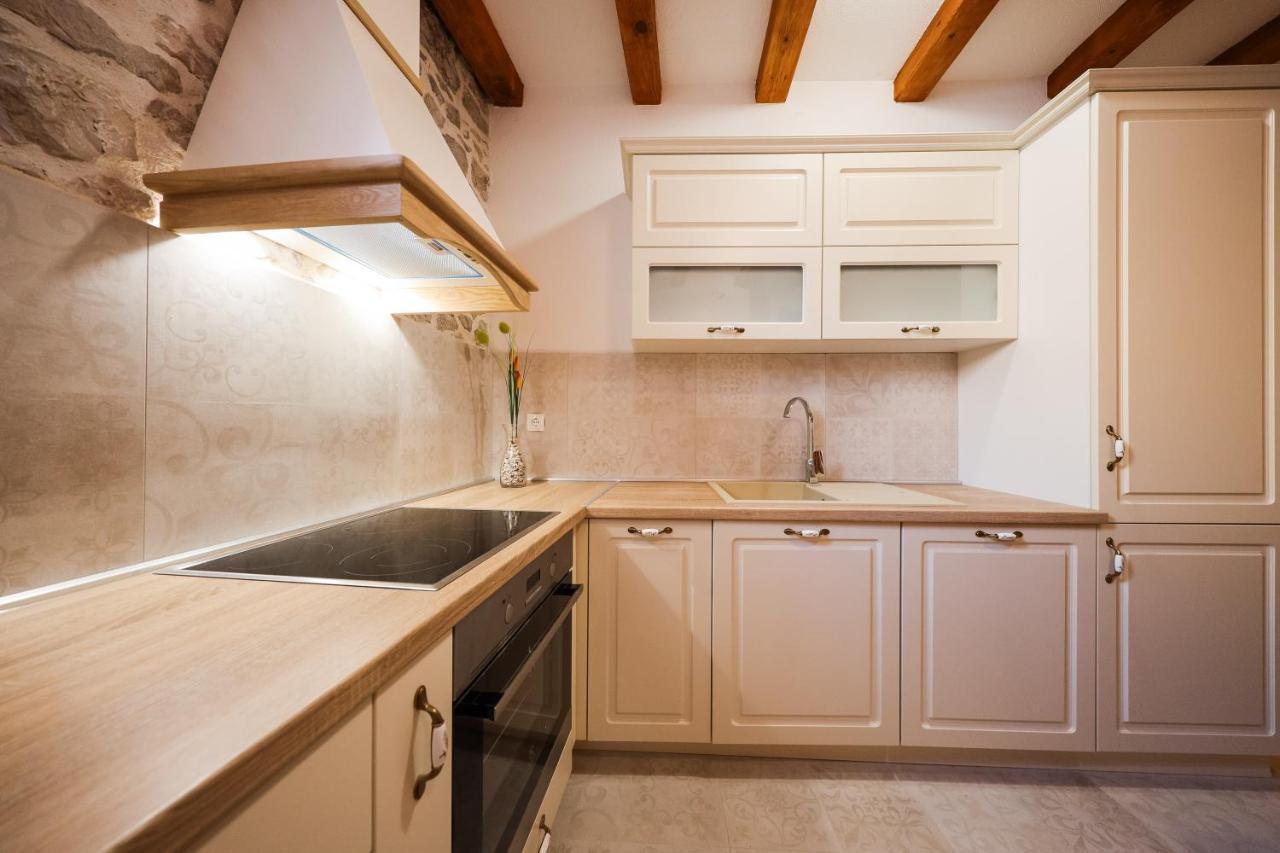 Holiday Home Mare Petrcane Ngoại thất bức ảnh