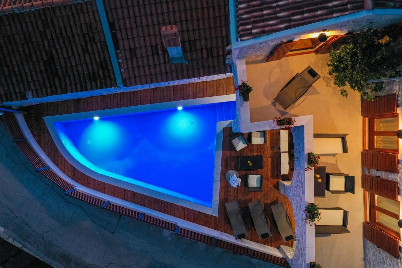 Holiday Home Mare Petrcane Ngoại thất bức ảnh