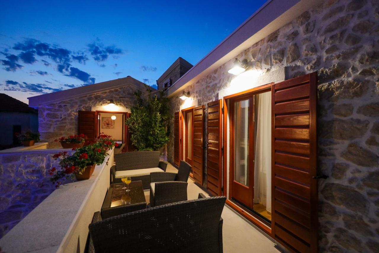 Holiday Home Mare Petrcane Ngoại thất bức ảnh