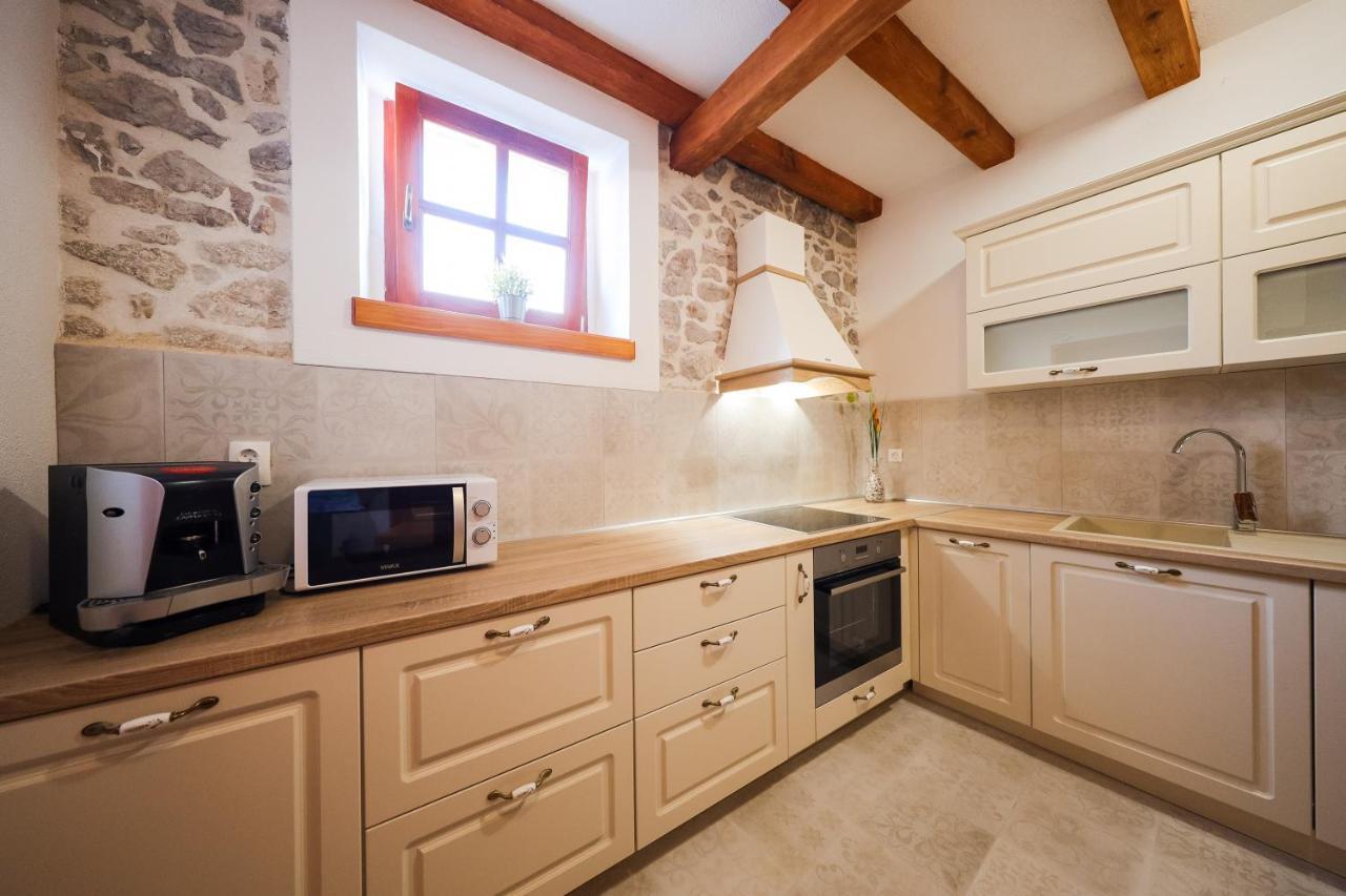 Holiday Home Mare Petrcane Ngoại thất bức ảnh