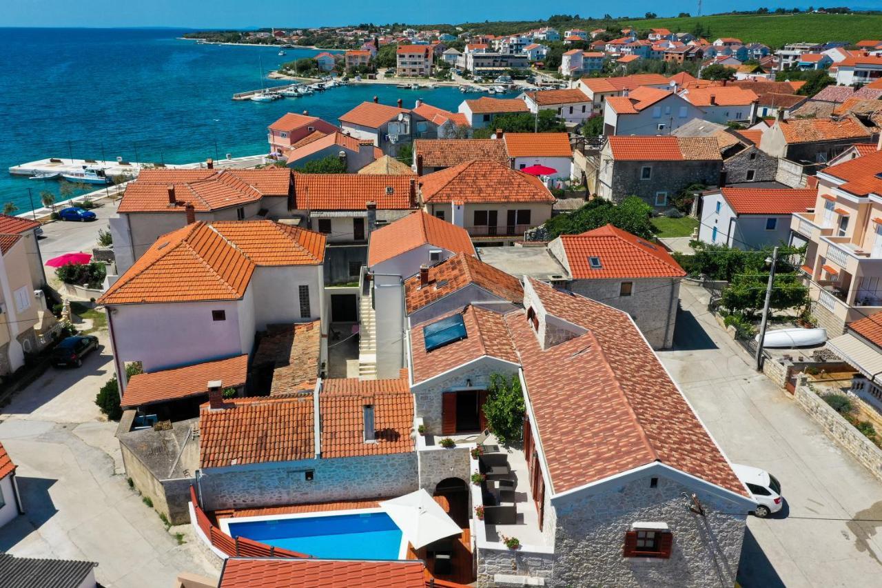 Holiday Home Mare Petrcane Ngoại thất bức ảnh