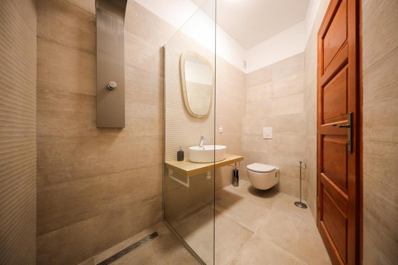 Holiday Home Mare Petrcane Ngoại thất bức ảnh