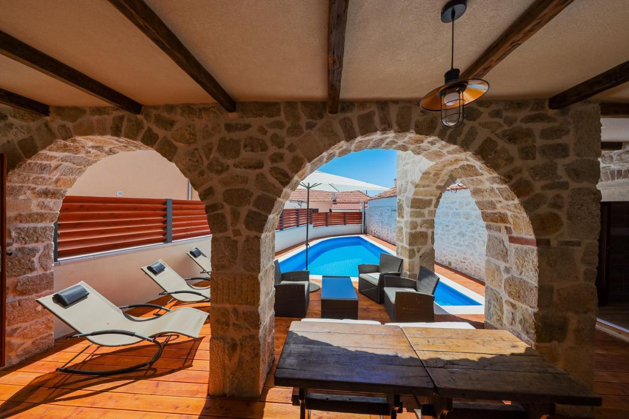 Holiday Home Mare Petrcane Ngoại thất bức ảnh