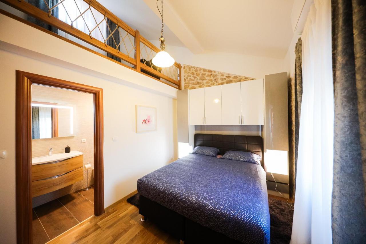Holiday Home Mare Petrcane Ngoại thất bức ảnh