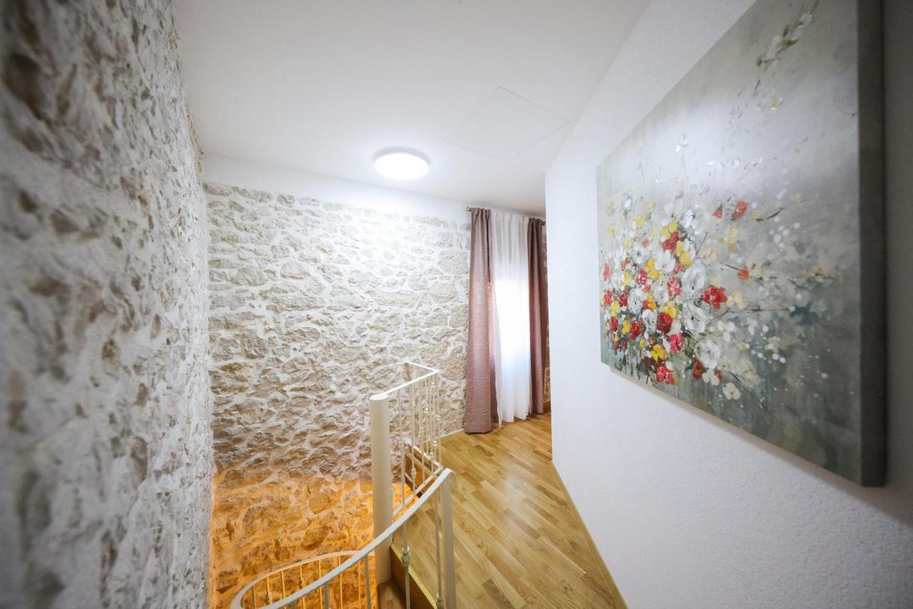 Holiday Home Mare Petrcane Ngoại thất bức ảnh