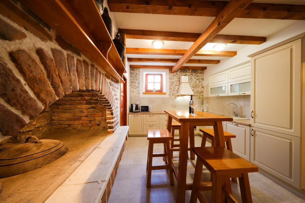 Holiday Home Mare Petrcane Ngoại thất bức ảnh